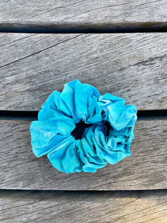 Tie Dye Scrunchie in Turquoise