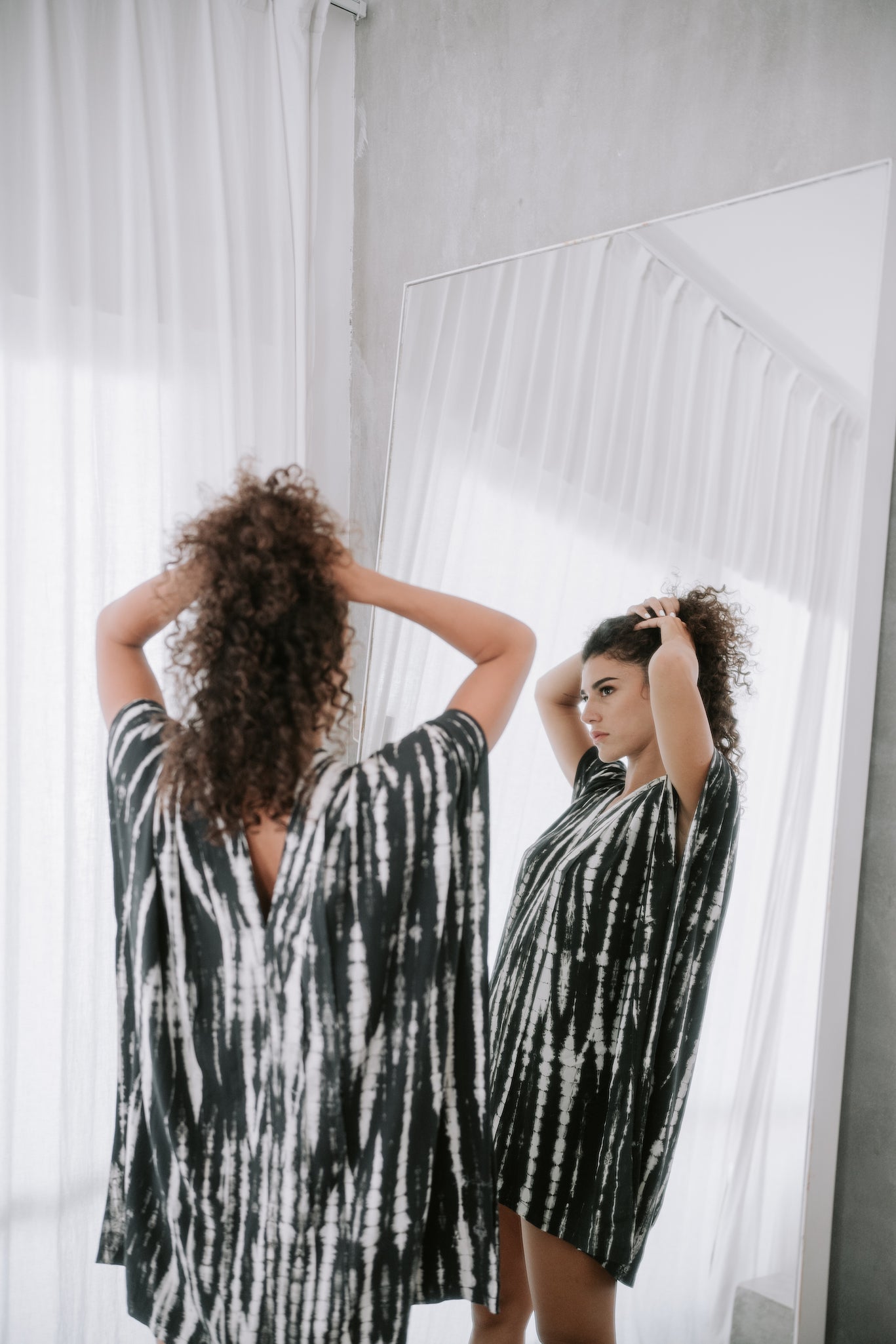 Kaia Dress Tie Dye in Black and White